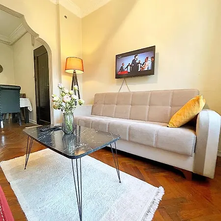 One Bedroom Close To Taksim Estambul